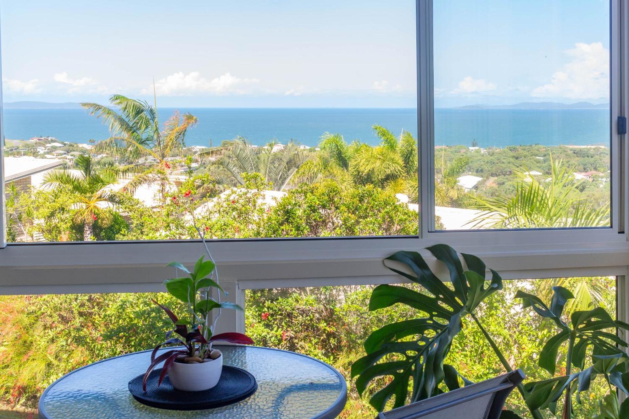 Bella Vista - Spectacular Ocean Views & Continental Breakfast Apartment Yeppoon Exterior photo